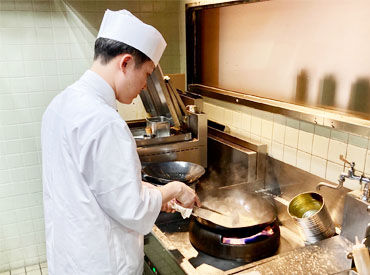 中途入社が50％以上！
異業種からの転職や未経験の方が
「続けやすい」と思える職場です◎