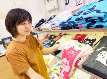 ▼新商品や既存商品の改善など…
スタッフのアイデアが採用されることも!
採用されて店舗に並んだ時の喜びも味わえます◎