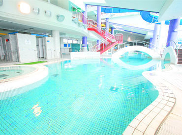 佐賀大和温泉ホテルAmandi ★毎年学生から人気のアルバイト★
歳が近いのであっという間に仲良くなれますよ!!