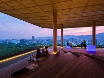 ～こんな方を歓迎しています～
■明るく元気に接客できる方
■飲食に興味のある方
■英語スキルを活かしたい、学びたい方