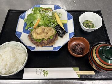 絶品まかないも日替わりメニュー♪
しゃぶ禅で働く楽しみのひとつです！