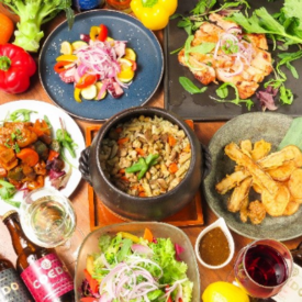 飲食経験者も大歓迎！
良質な食材に囲まれて、楽しく、心地よく、お仕事しませんか︖ 
自分の頑張りはしっかり反映されます◎