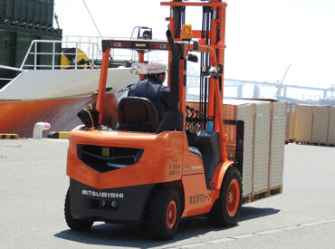 \経験を活かして働けます!/
カウンターフォークの経験がない方も、
先輩スタッフがサポートするのでご安心ください◎