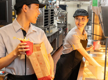 給与は働いた分を1分単位でしっかりと支給♪
安心の前給制度あり★
月給13万円以上のスタッフもいます!!◎