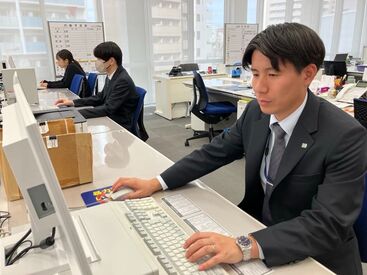 株式会社ケントク 通勤は複数路線使用可能◎
残業ほぼなしで"自分時間"も確保♪
1食300円～使える社員食堂あり◎
ランチに困ることがありません♪