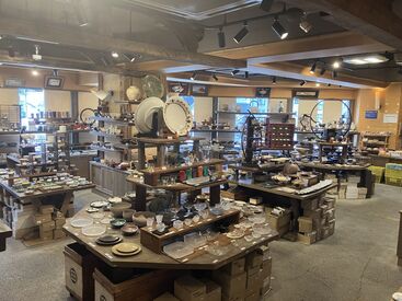 全国各地の産地から
直送された器がたくさん☆