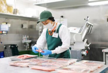 ≪オープニング募集は今だけ！≫
「いらっしゃいませ」の挨拶など、
丁寧な研修を行います◎
未経験でも安心して始められます♪