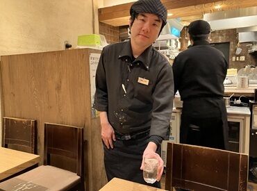 新大阪駅直結！地下のお店だから天候の影響も心配なし◎
学校終わりの勤務などにも便利★
お仕事後はそのままお出かけも♪