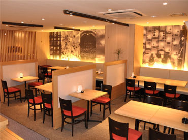 ホテルアーバングレイス宇都宮 【ホテルアーバングレイス宇都宮】
上質で落ち着いた空間♪
お客様の楽しそうな笑顔がやりがいです+゜
通勤に便利な立地も魅力◎