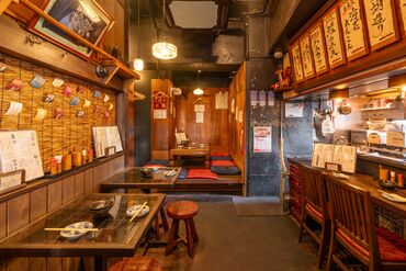 ★★今日も元気に営業中★★
もちろん飲食未経験も大歓迎！
学生さん・フリーターさん大歓迎◎
まずは気軽にご応募ください