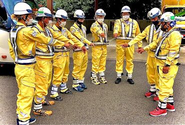 現場は基本的に3~10名で対応!
皆で1つの仕事をするので、チームワークが大切!