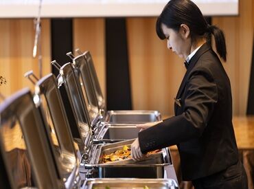 Hifリゾート株式会社 (勤務地：ウレシャス小松)　 ※写真はイメージです

≪未経験スタートも大歓迎≫
幅広いスタッフが活躍できるお仕事です♪