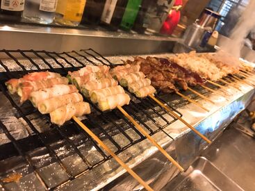 自慢の美味しい焼鳥です☆彡
初めはメニューが覚えられなくてもOK!
常連さんも多いため、ゆっくり慣れていけば大丈夫です◎