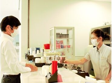 シダックスコントラクトフードサービス株式会社　※勤務地：企業本社食堂（東京都港区東新橋）/309183 未経験・ブランクのある方も歓迎！
20代~シニアまで幅広い年代の方が活躍中◎