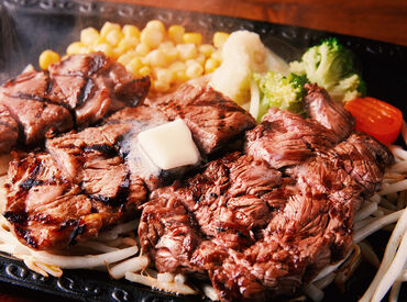 ビフテキ屋 まるり 見てください！このガッツリお肉★
こんな絶品お肉もまかないで食べられます♪
食費の節約にも◎学生や留学生も活躍中！