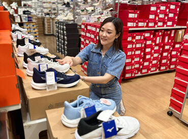 ASBee（アスビー） 姫路リバーシティー店［7159］ ≪未経験OK！≫
ASBeeの人気シューズが社割で買えちゃう♪
シフト柔軟だから…家事や学校の合間にも★
<履歴書不要！>