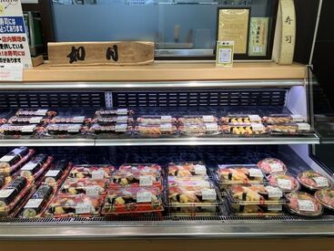 難しい作業はありません★
分からない事は周りのSTAFFに何でも聞いて下さいね♪