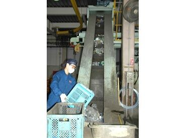 毎日出る資源をリサイクル！
「安定した職場で長く働きたい」 そんなあなたの新しいチャレンジを応援します！