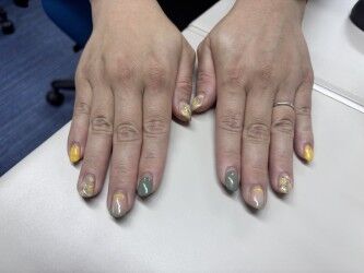 ファッション好きにも嬉しい♪
服装・髪色・髪型自由！
ネイルやピアスなどアクセもOK☆彡