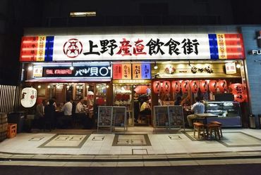 上野浅草口に「全国の産直食材を気軽に味わえる場」として都心のマーケットに対応。専門4店舗が集結し各店舗間の出前も可能。