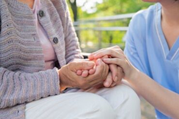株式会社プラス・ピボット　ホップ事業部 高齢者向けの綺麗な住宅でお仕事♪
ご自身で生活される方の補助をお願いします◎
経験を活かして高時給で働こう！