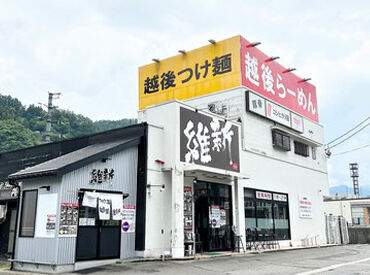 ご案内・配膳・片付けなど…
慣れてきたらスープを注いだり、盛り付け調理を行ったりも★
スタート日はお気軽にご相談ください！