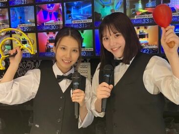 カラオケマイム沖縄諸見里店 難しい作業はありません◎
周りのスタッフがイチからフォローします！
ライブ映像や最新の人気音楽が流れる店内(^O^)v