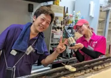 やきとんまるわ【01】 明るいスタッフが多く、雰囲気◎
誕生日にはケーキを買って社員みんなでお祝いしてくれるなど、
スタッフ想いの職場です♪