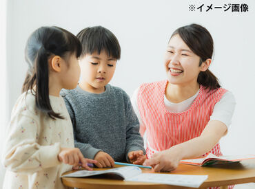 子どもたちの笑顔はもちろん、スタッフ同士の笑顔も大切にしています♪
困った時はすぐ相談できる、温かい雰囲気の職場です◎