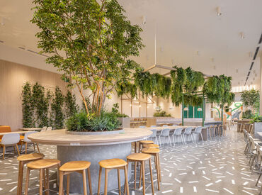 神奈川スタッフ株式会社 2025年の11月に移転した最新鋭の倉庫♪
▼休憩室には無線LANやコンセント完備◎
▼バイク・自転車通勤OK！