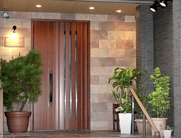 焼肉 中口 初めてのアルバイトも大歓迎！
最初は簡単なことから少しずつお任せしていきますのでご安心ください◎
大学生スタッフが活躍中★