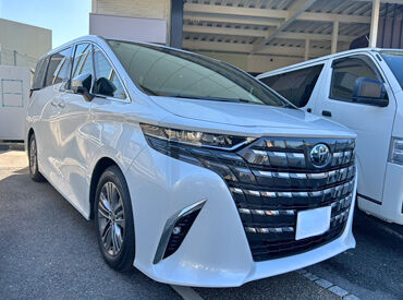 髪色自由・ネイルOK！
自分らしいスタイルで働けますよ♪