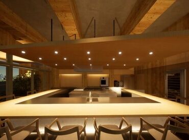 カジュアルだけど落ち着いた和食居酒屋♪
未経験からスタートできて、働きやすさ抜群のお店です★