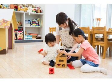 グローワーズジャパン株式会社　［溝の口エリア］ 子ども達のパワーに圧倒されることもありますが、充実感◎
園児のどんな表情も可愛く、毎回驚きと学びの連続！
※写真はイメージ