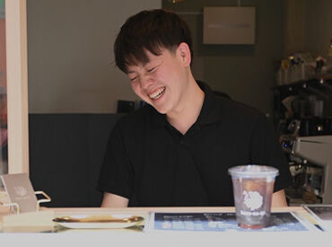 観光客も多く楽しく接客できます!
一緒に新しいお店を盛り上げませんか??