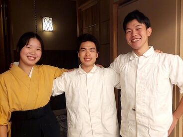 新宿　やまと楽（らく） 10～40代まで幅広く活躍中★
にぎやかな雰囲気の職場です◎
初めての方もすぐに馴染めて安心してスタートできます♪