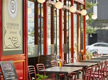 レ ロジェ ビストロ ド ロア　京橋店[1301] はじめは元気に
「いらっしゃいませ！」が言えればOK。
たくさんの仲間と一緒に協力しながら
ニコニコ笑顔でお仕事しましょう！