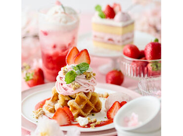 アフタヌーンティー・ティールーム マークイズ みなとみらい ★働きながら学べる環境
季節限定のパスタやスイーツが人気！
お茶の知識や、おいしい紅茶の淹れ方もマスターできます。
