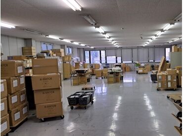 検品や梱包などのシンプル作業！
自分専用スペースでモクモク進められるので、人間関係のストレスも少なめ◎