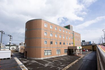 台由株式会社 ビジネス・観光にも便利なくつろぎの宿！
旅の疲れをいやす大浴場、美味しい料理、
あたたかなおもてなしでお待ちしております◎