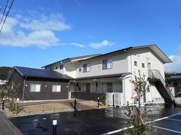 グループホームみさき岩倉【001】 ＊資格を活かせる＊
介護福祉士をお持ちの方は手当あり！
□ブランクありも歓迎
□初任者研修・実務者研修受講制度