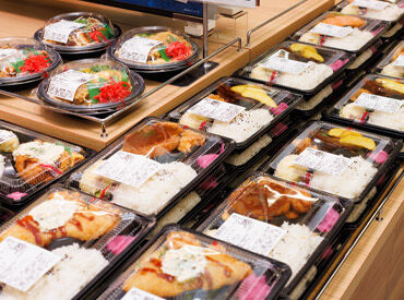 ★働きやすい環境★
1日3h～勤務OK！
朝の時間を上手に使って、午後からは家事や趣味の時間に♪
世代問わず大歓迎です◎