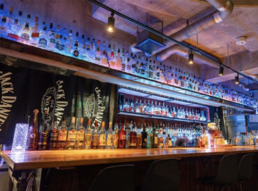 BAR wankara 店主自ら厳選した沖縄ならではの銘酒がずらり！
20～30代メインで明るくて優しいスタッフばかり◎