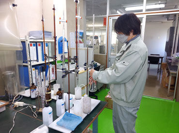 株式会社旭電化研究所 無資格・未経験OK！
薬品を薄めて機械にセット
→PCで簡単設定して分析するだけ◎
お気軽にご応募ください♪