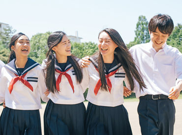  ユニフォームスタジ株式会社    ※品川店 未経験の方でも丁寧にお教えします♪
進路が決まった学生さんも歓迎です！
自分の働きたいように、働けます！
※イメージ画像