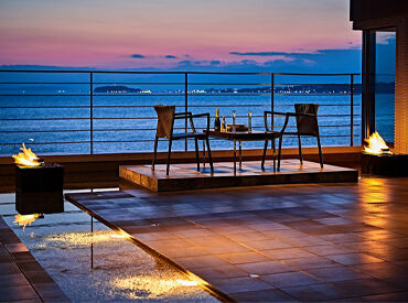 お友達と一緒に応募も大歓迎！
同時の面接もお気軽にご相談ください♪
みんな仲良く、働きやすいお店です+*