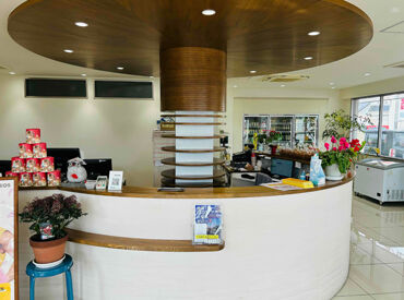 面接はとってもラフな感じで行います！
履歴書なし／私服OK／いつも通りでOK
気軽に何でも相談してくださいね♪