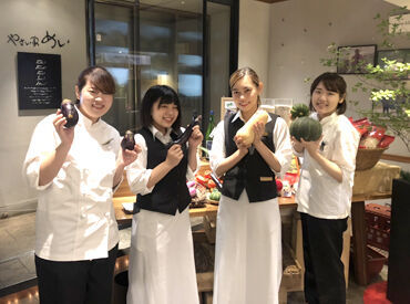 やさい家めい 表参道 学生・フリーター・主婦(夫)さん活躍中！
表参道ヒルズ内のおしゃれな野菜レストランで一緒に働きませんか？