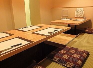 未経験や初バイトも大歓迎です!
まずはお試しの勤務も可能◎
お店はそんなに広くないのもPoint☆
絶品まかないも有り♪