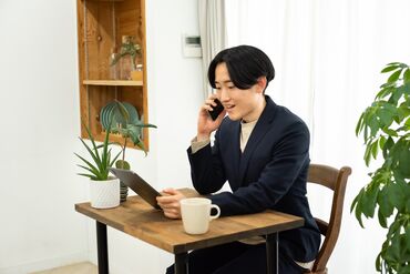 マインズ株式会社 出社・リモートワークどちらも可能◎
あなたのペースで働けます♪
オフィスは新宿駅D4出口から徒歩4分の好立地
